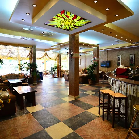 雅瓦皇宫酒店 - 全包 4* 阳光海滩