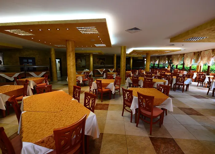 Szálloda Yavor Palace 4*