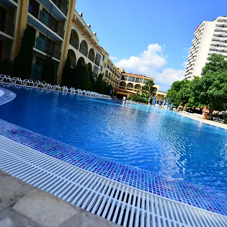 Yavor Palace מלון 4*