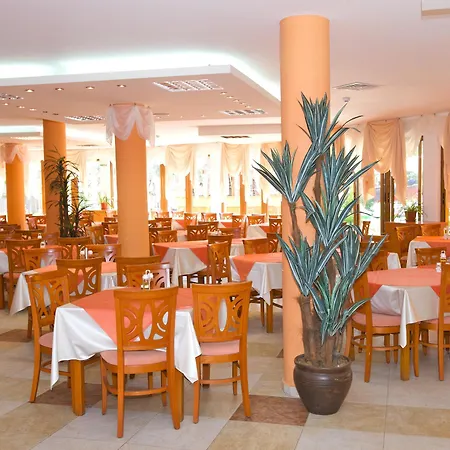فندق Yavor Palace ساني بيتش