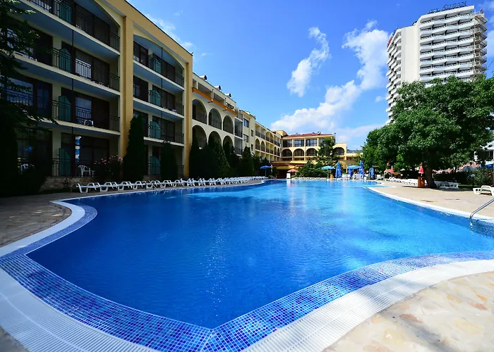 فندق Yavor Palace 4*