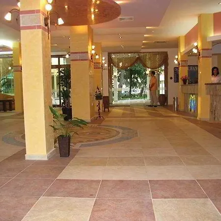 явор палас - ол инклузив 4*